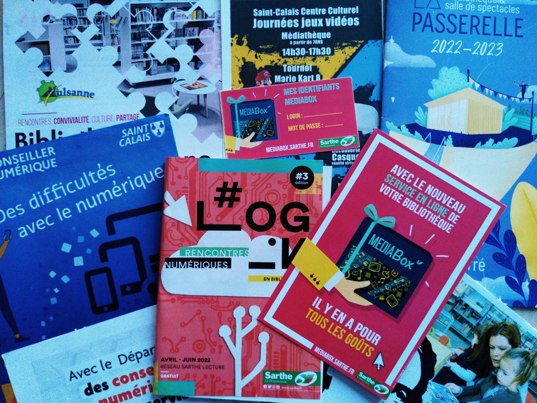 différents flyers de Sarthe lecture et de bibliothèques sarthoises sur l’offre numérique